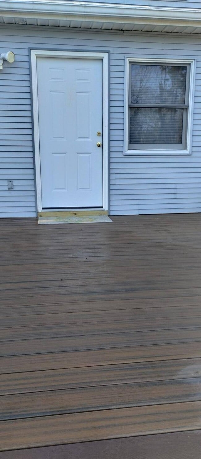 Building Photo - 503 Canal Rd