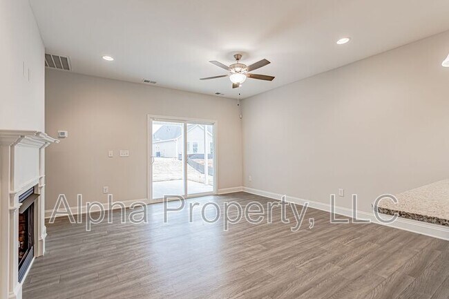 Building Photo - 73 Tannery Dr