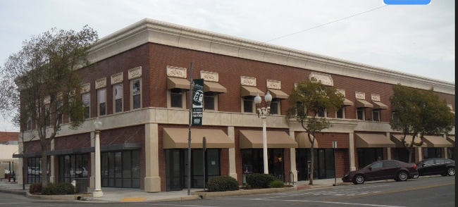 Primary Photo - 223 N Irwin St