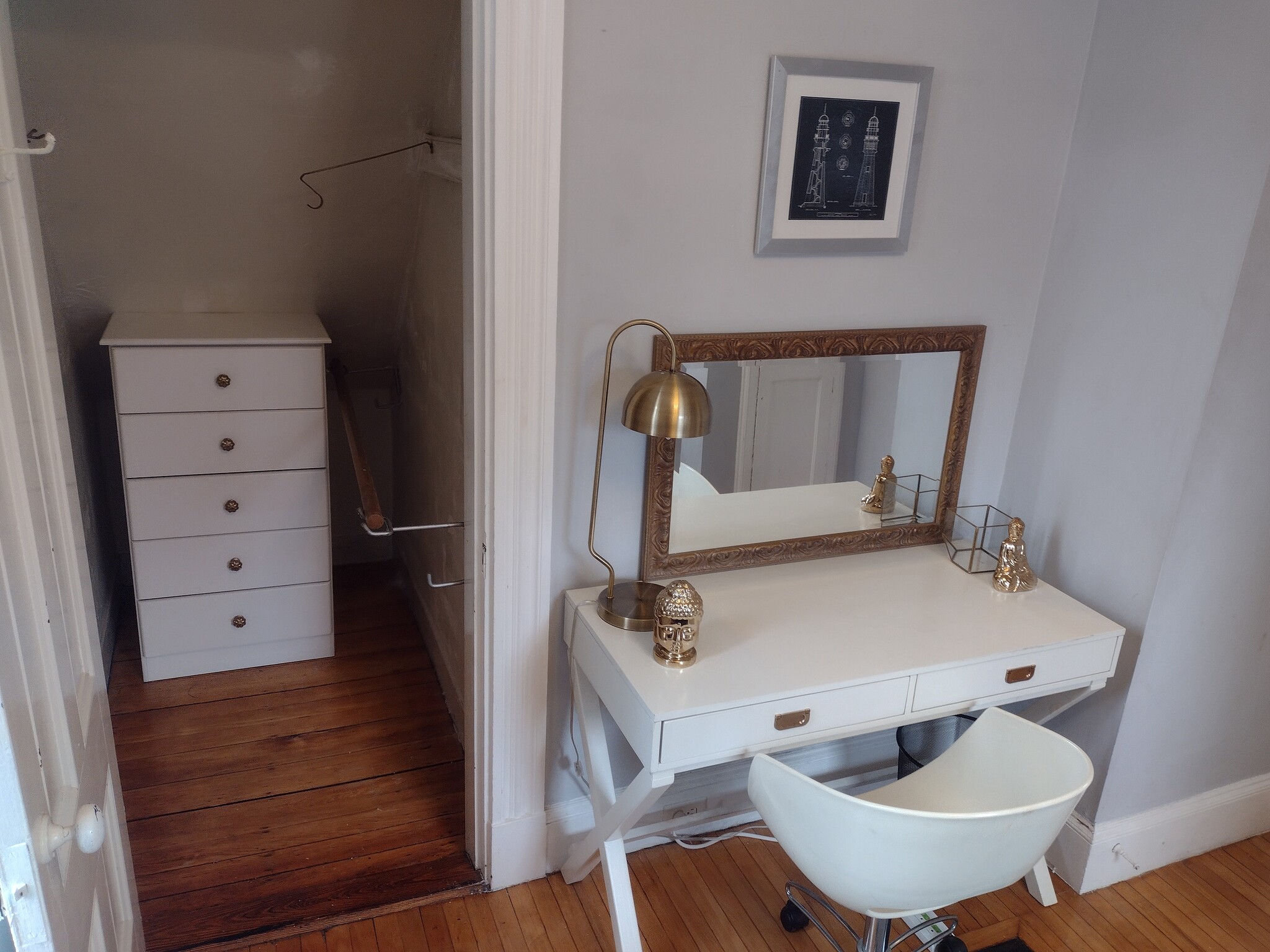 Small Room - 6 Boston Ave