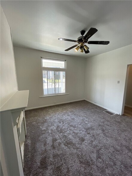 Building Photo - 1367 Montezuma St