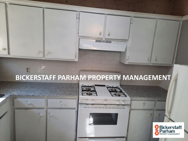 Building Photo - Seventeenth Avenue Multiunit