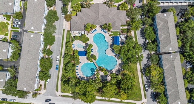 Building Photo - 10056 Montague St