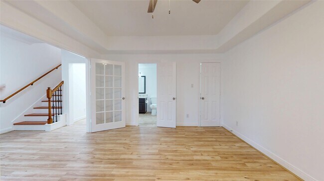 Building Photo - 328 Malone St