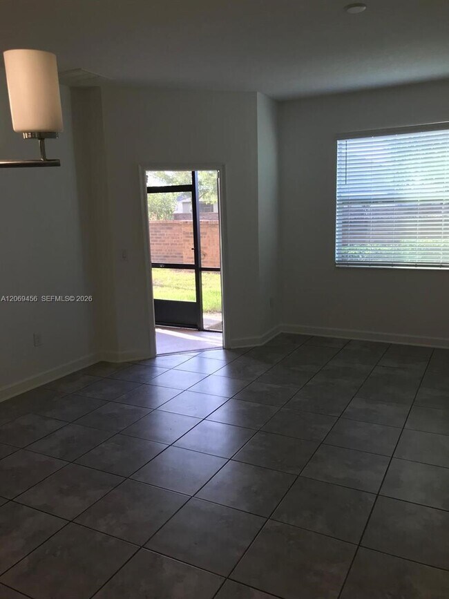 Building Photo - 3348 Rodrick Cir