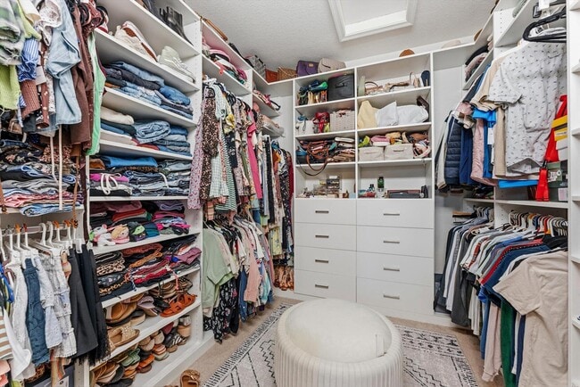 Building Photo - 4660 Silver Saw Ln