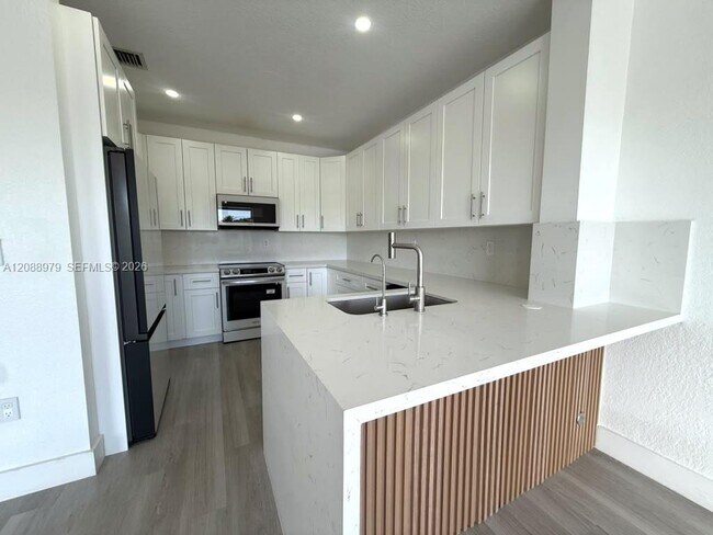 Building Photo - 11462 NW 69th Terrace