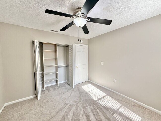 Building Photo - 7704 Falcon Rest Cir