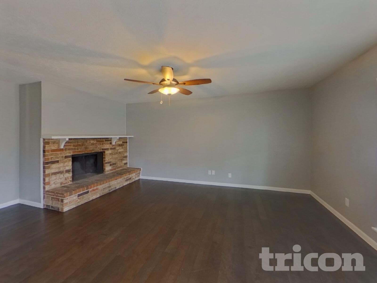 Building Photo - 6026 Lakecrest Dr