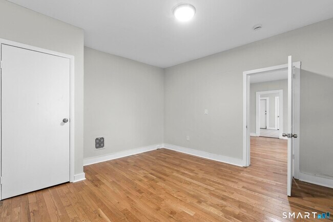 Building Photo - 693 Dixwell Ave