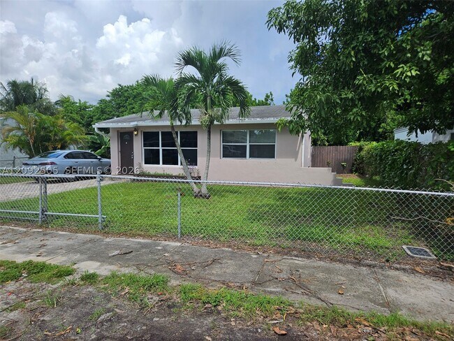 Building Photo - 2111 Wiley St