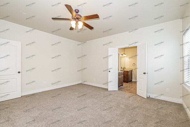 Building Photo - 16001 Bravado Pl