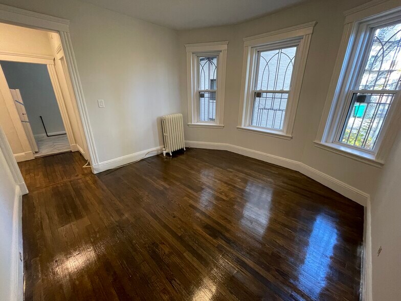 Building Photo - 34 Worthington St