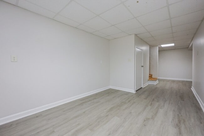 Building Photo - 63 Trailside Way