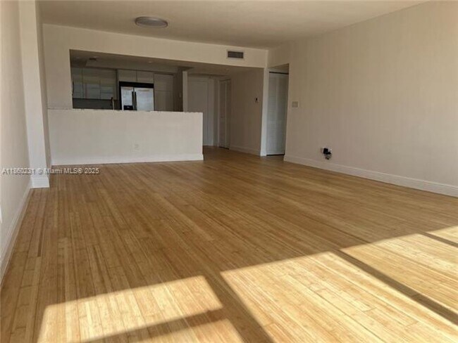 Building Photo - 5600 Collins Ave
