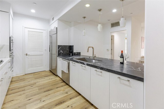Building Photo - 407 Caruso Ave