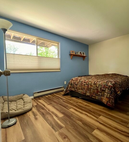East Bedroom - 2630 Juniper Ave