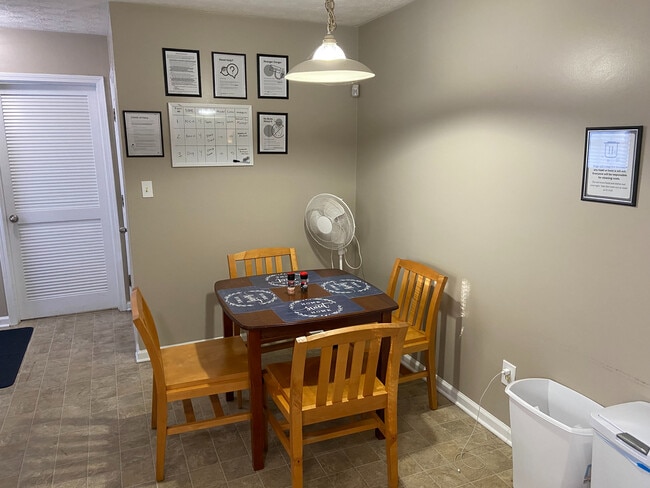 Building Photo - Room in House on Georgia Ave
