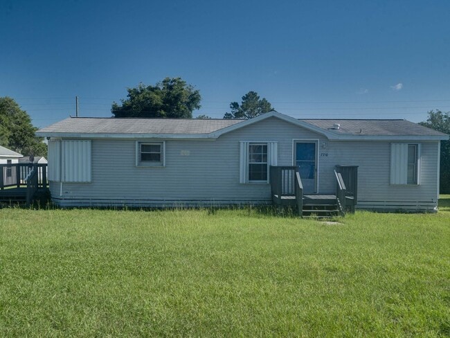Building Photo - 3 Bedroom Single Family Home in Lady Lake