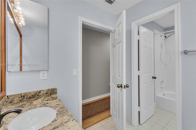 Building Photo - 10974 N Danbury Way