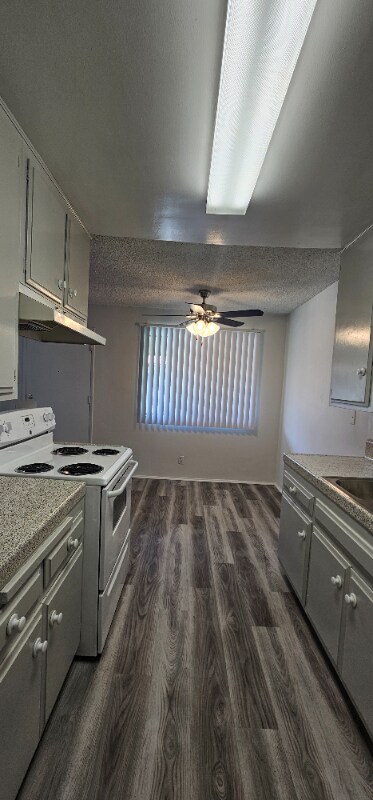Building Photo - 10635 Colima Rd