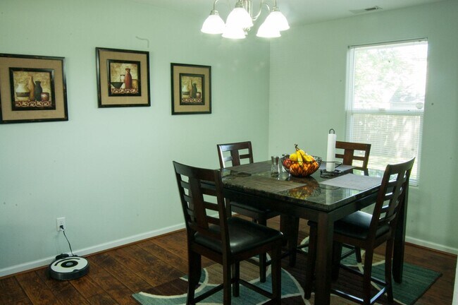 Building Photo - Single Family Home in Norfolk