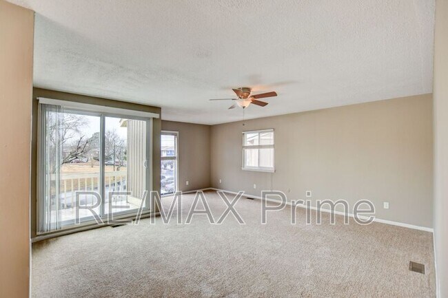 Building Photo - 700 Alder Cir