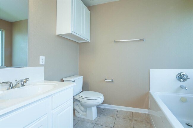 Building Photo - 4722 Silver Spruce Ln