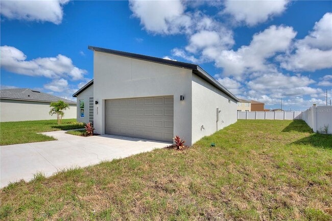 Building Photo - 217 Cimarron Dr