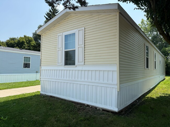 Building Photo - 11750 Cascade Cir