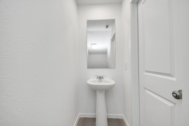 Building Photo - 3073 Fantasy Ter Dr