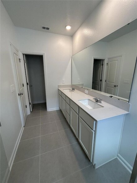 Building Photo - 3123 Kurtz Ter