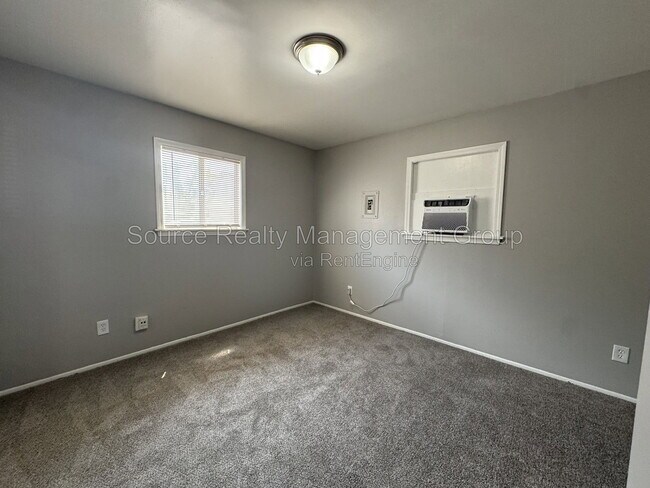 Building Photo - 4431 Oakwood