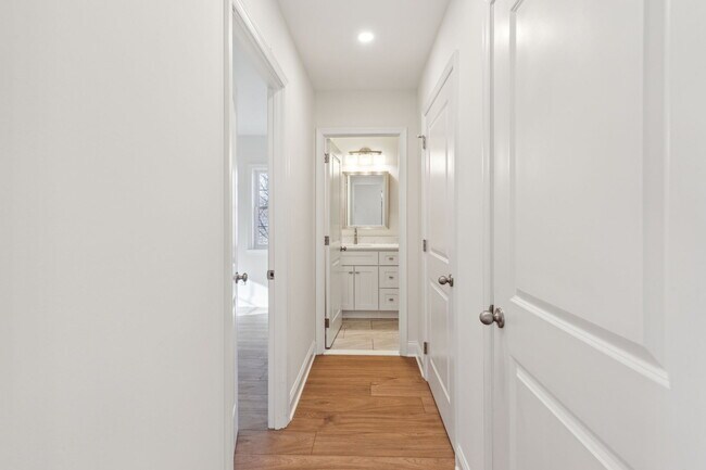 Building Photo - 517 Old Forge Crossing