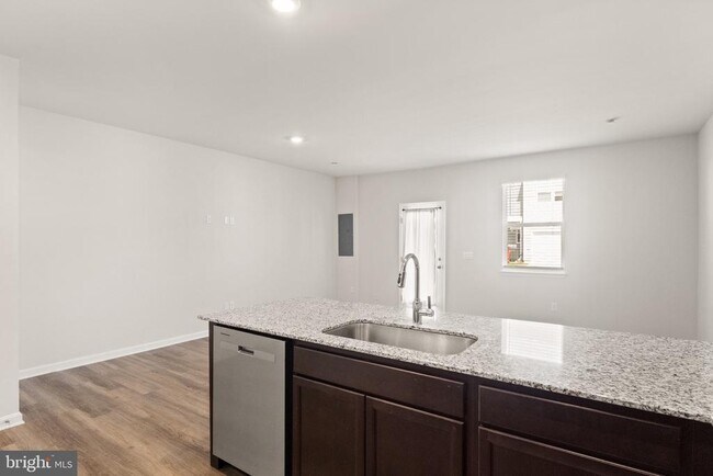 Building Photo - 138 Willett Holw St