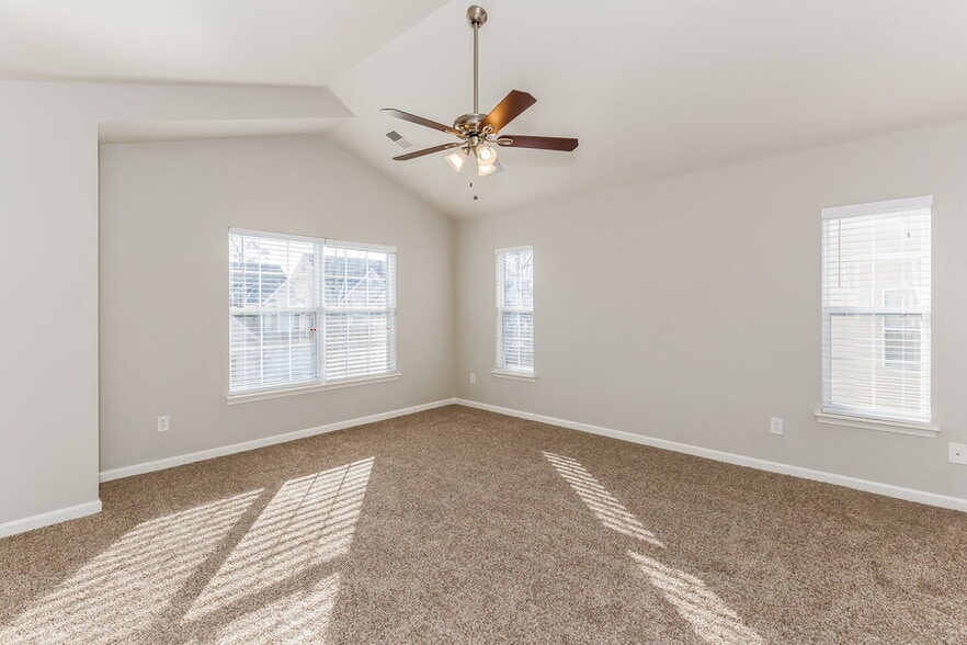 Building Photo - 2619 Rozzelles Landing Dr