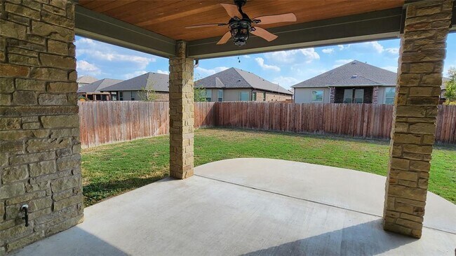 Building Photo - 16409 Pallazo Dr