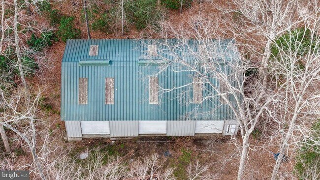 Building Photo - 7621 River Rd