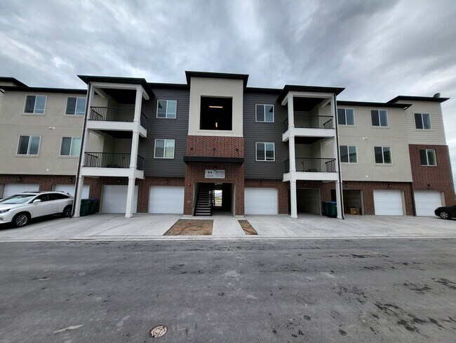 Building Photo - 3325 W 1830 N
