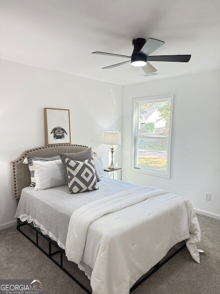 Building Photo - 3925 Pineshore Cir