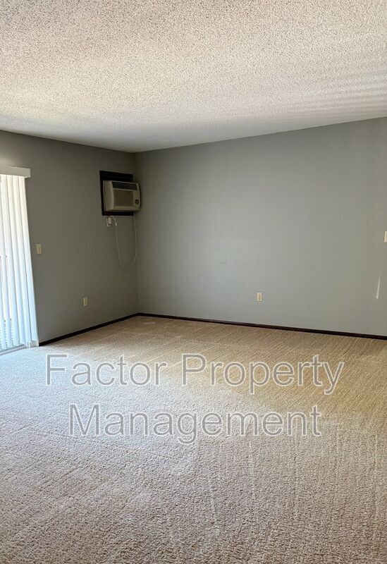 Building Photo - 418 Allan Ave