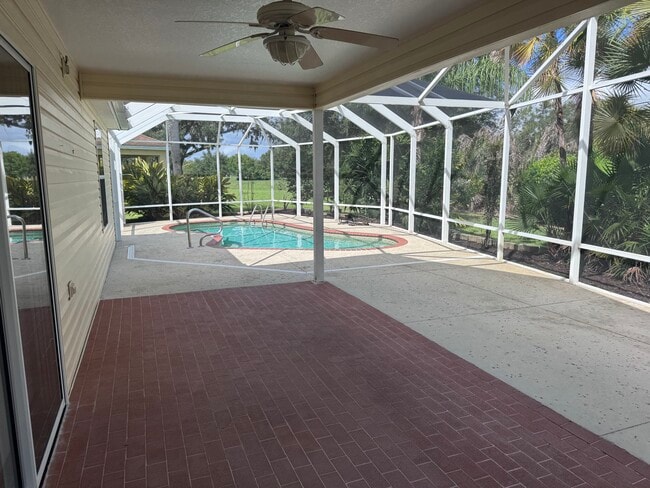 Building Photo - 1434 Loris Loop