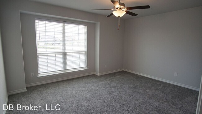 Building Photo - 4 br, 3.5 bath House - 124 Hunters Ranch