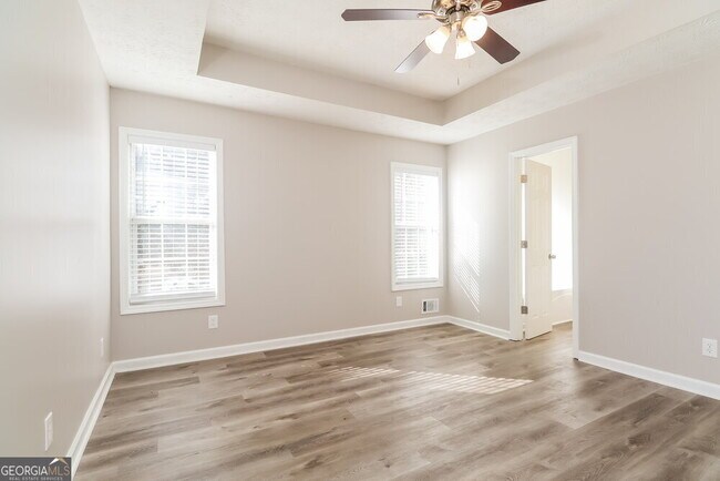 Building Photo - 250 Ashley Oaks Dr