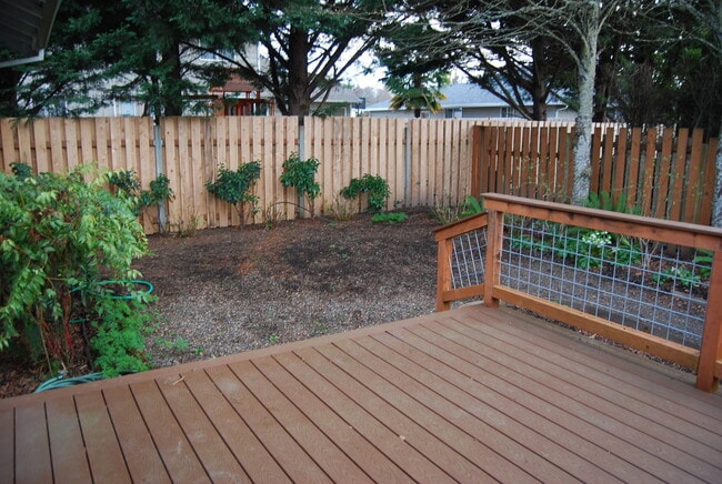 Building Photo - Charming & Well-Maintained Single-Story Home in McMinnville