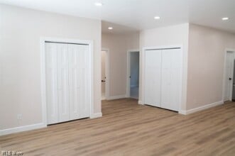 Building Photo - 7071 Township Rd 466