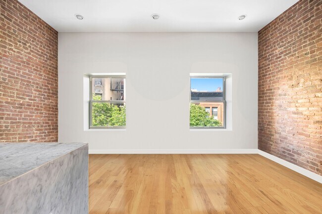 Building Photo - 540 W 149th St