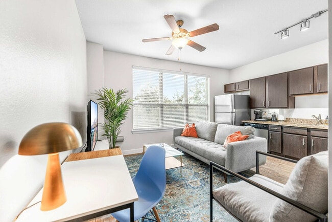 Building Photo - 501 E Oltorf St