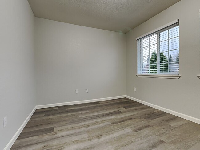 Building Photo - 4314 Maricite St SE