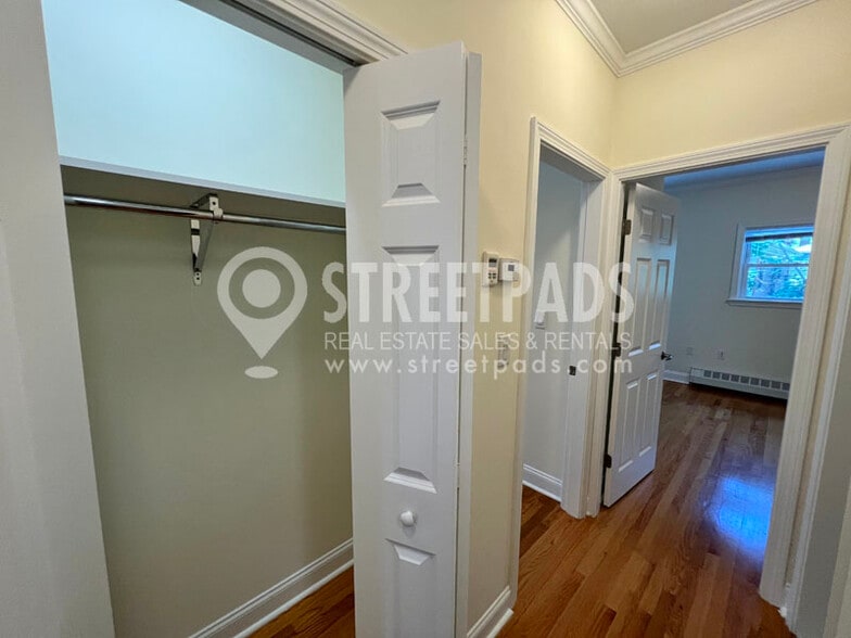 Building Photo - 1 Langdon Sq